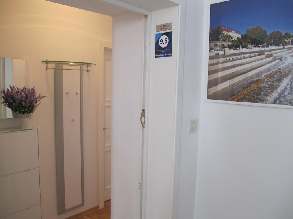 Central Palace Apartment Задар Екстериор снимка
